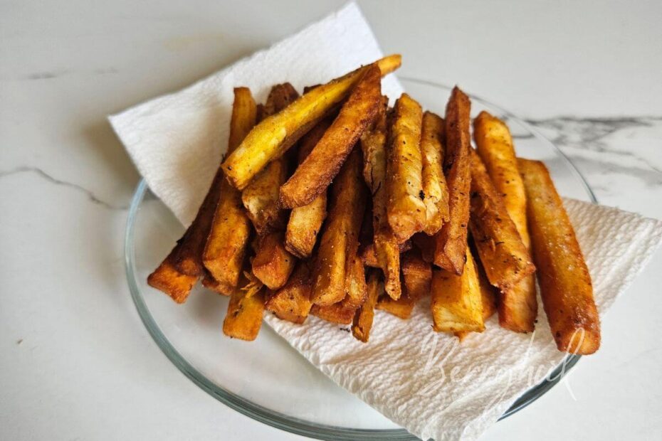 Golden air‑fried cassava fries – simple gluten‑free snack made from fresh cassava root